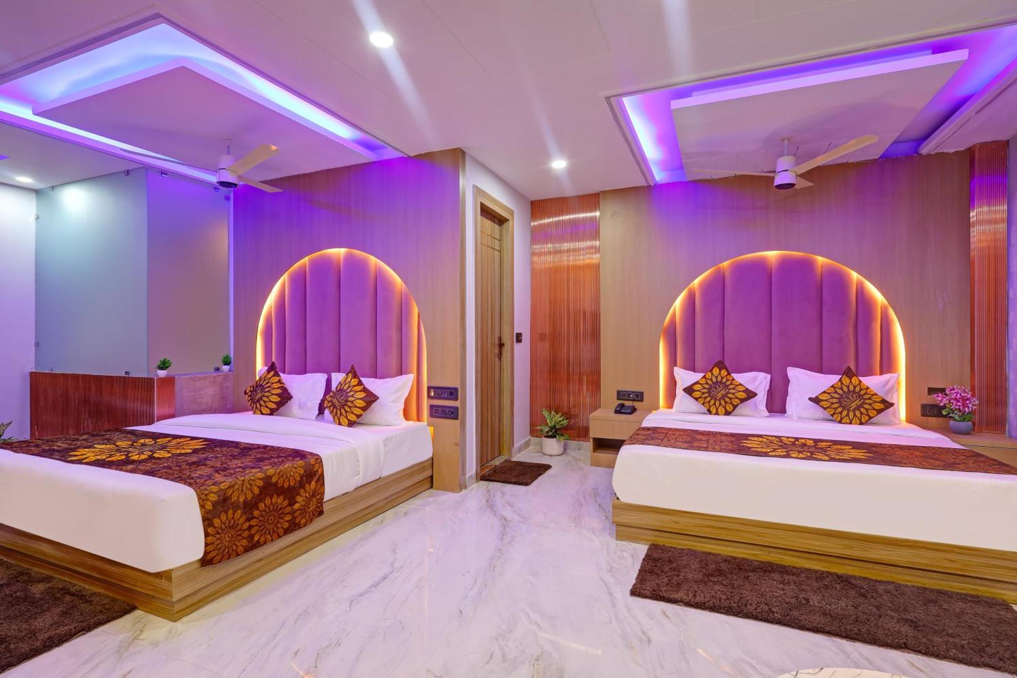 Hotel Armani Suites By Smart Group New Delhi Exterior photo