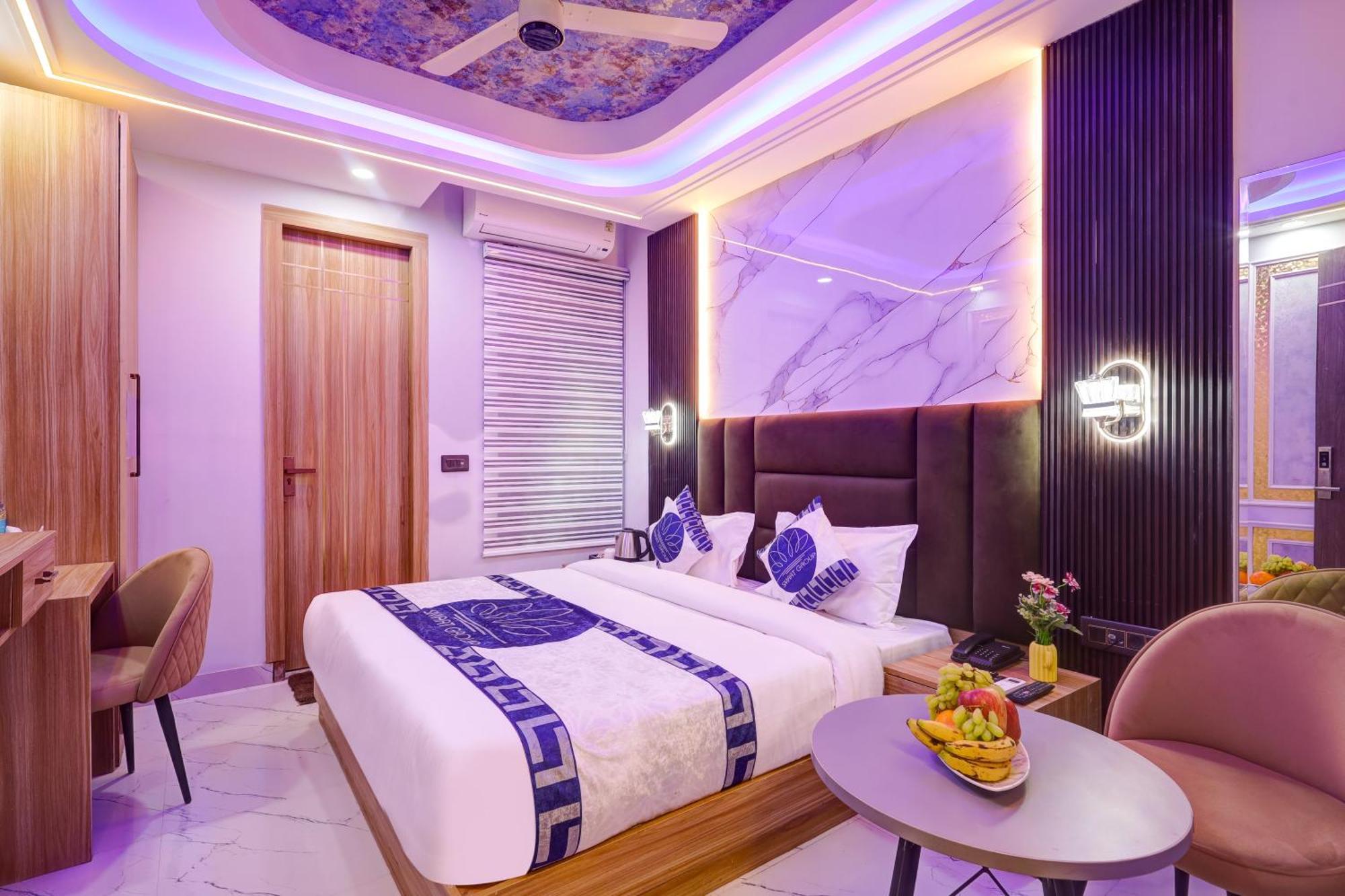 Hotel Armani Suites By Smart Group New Delhi Exterior photo